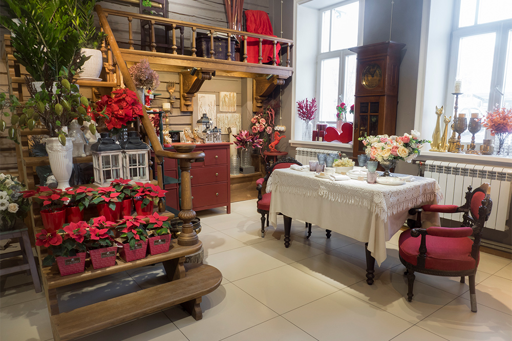 Цветочный магазин в Доме с лилиями