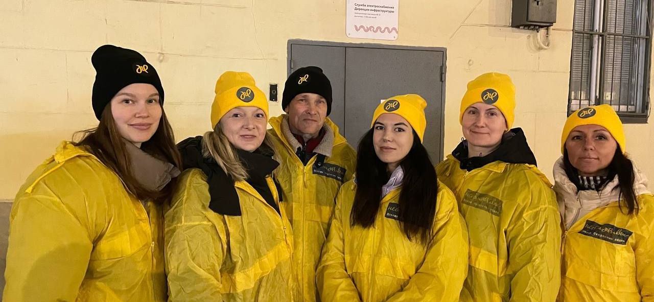 Фото с волонтерства: раздача еды бездомным с организацией «Небомживы»