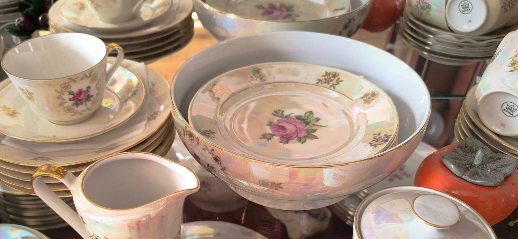 «У котов появилась шикарная тумба»: еще 6 историй о б/у​ вещах для квартиры и дачи