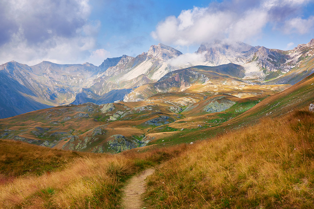 Высочайшие вершины Маврова. Фото: jordeangelovic / Shutterstock