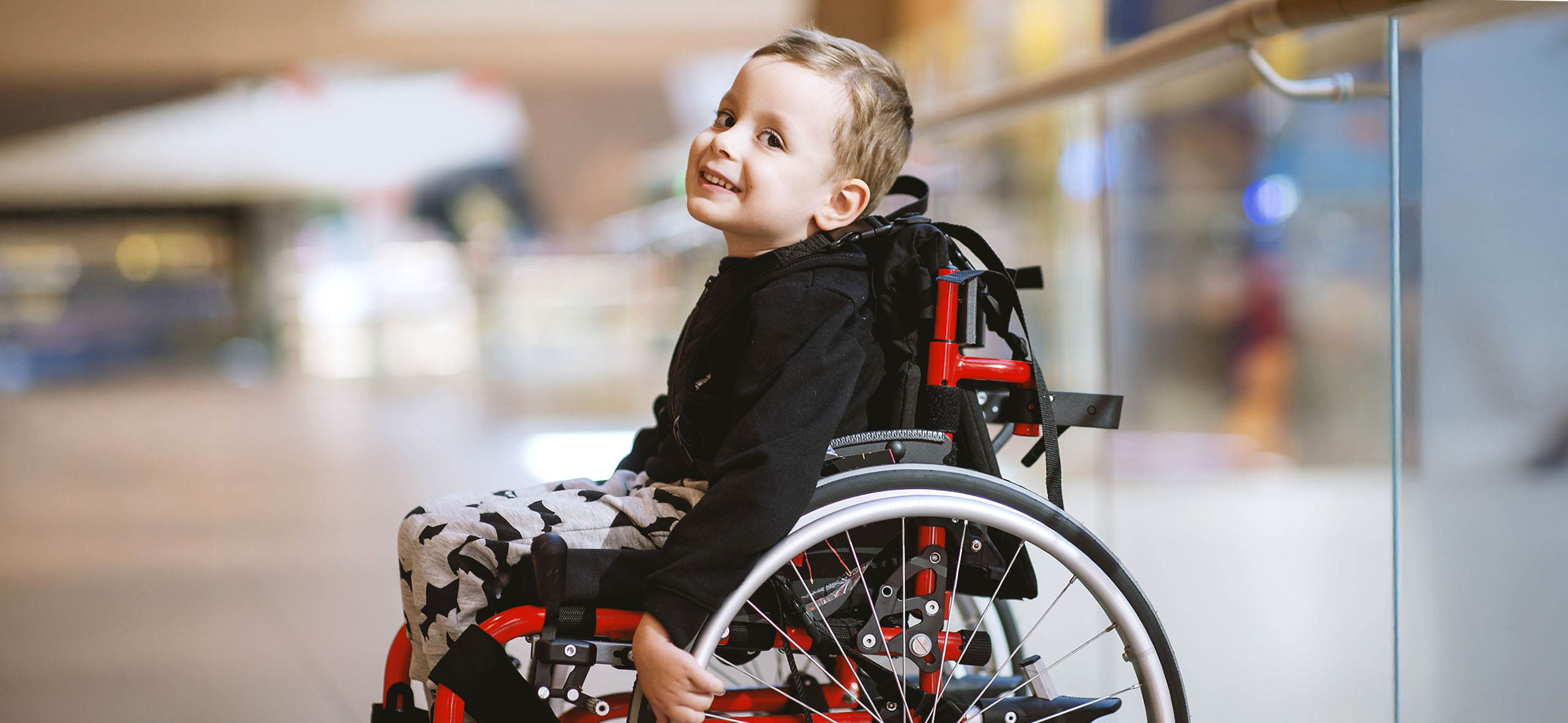 «После лечения мальчик произнес первые слова»: как предприниматели занимаются благо­тво­ритель­ностью