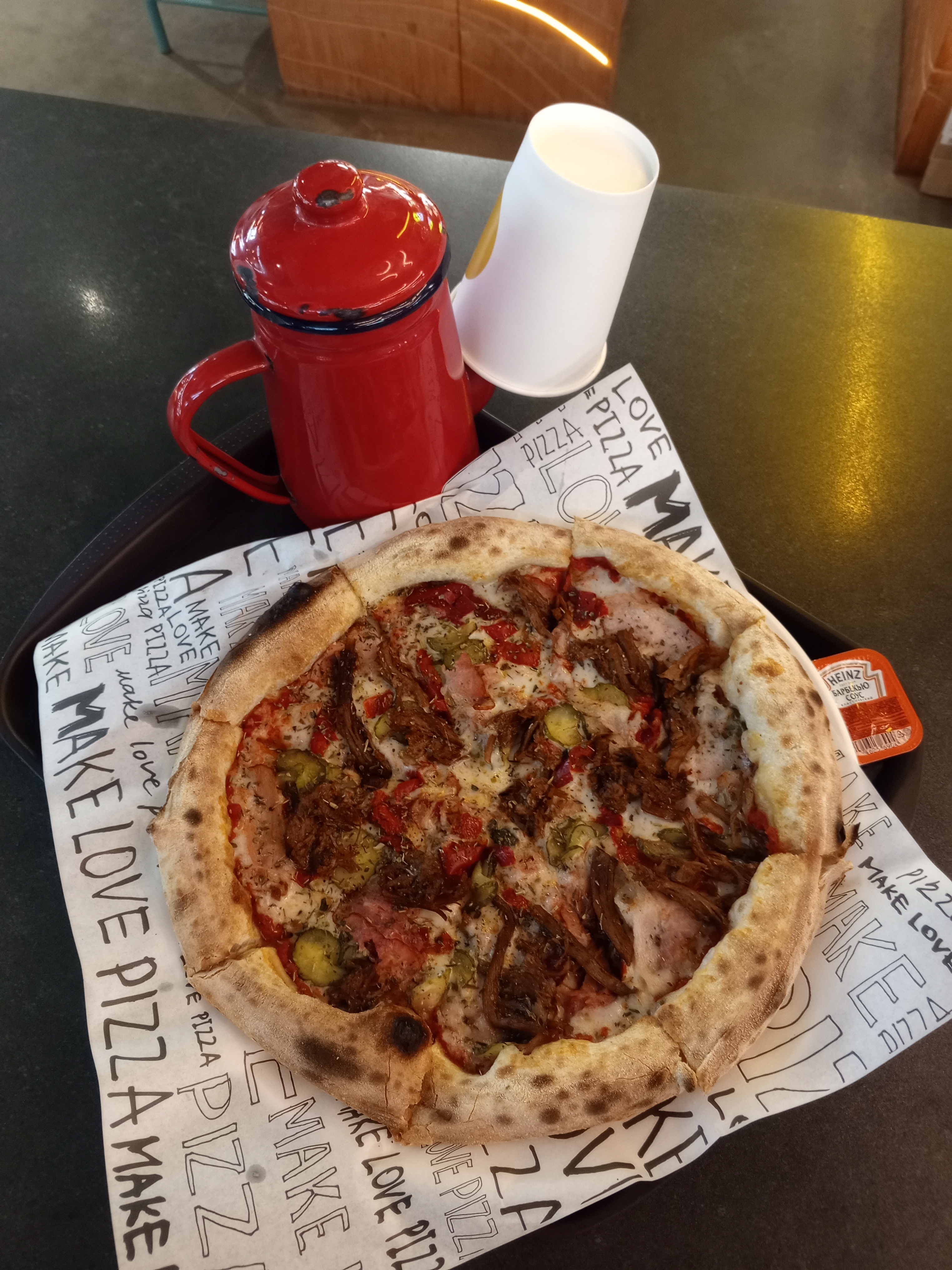 Пицца «Джейсон». Жаль без хоккейной маски.