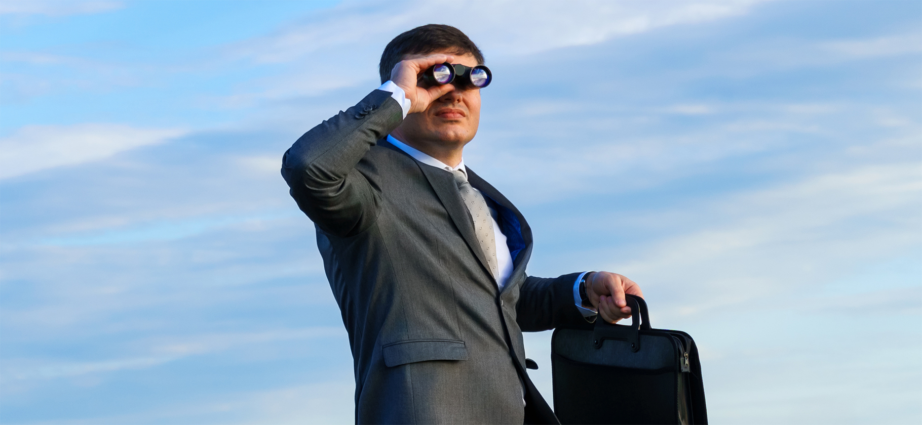 «Наш принцип — не надо штрафовать, нужно предупре­дить»: замглавы ФНС — о слежке за зарубежными счетами россиян