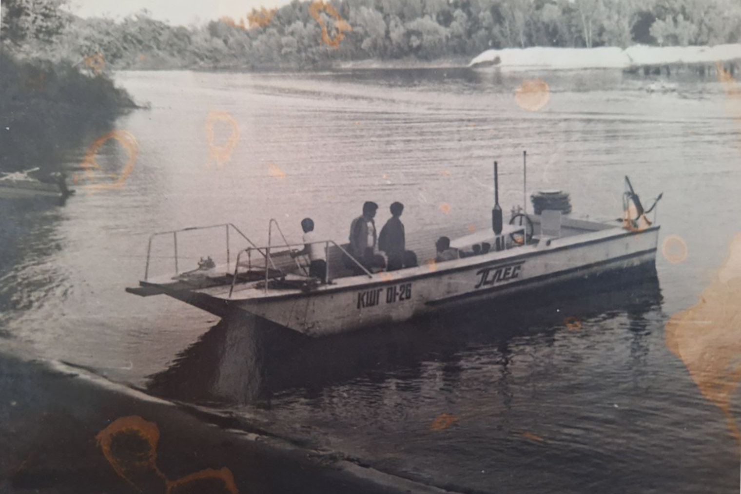 Та самая историческая лодка. Фото из семейного архива
