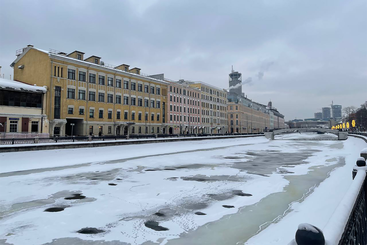 Набережная Водоотводного канала — немного Питера в центре Москвы
