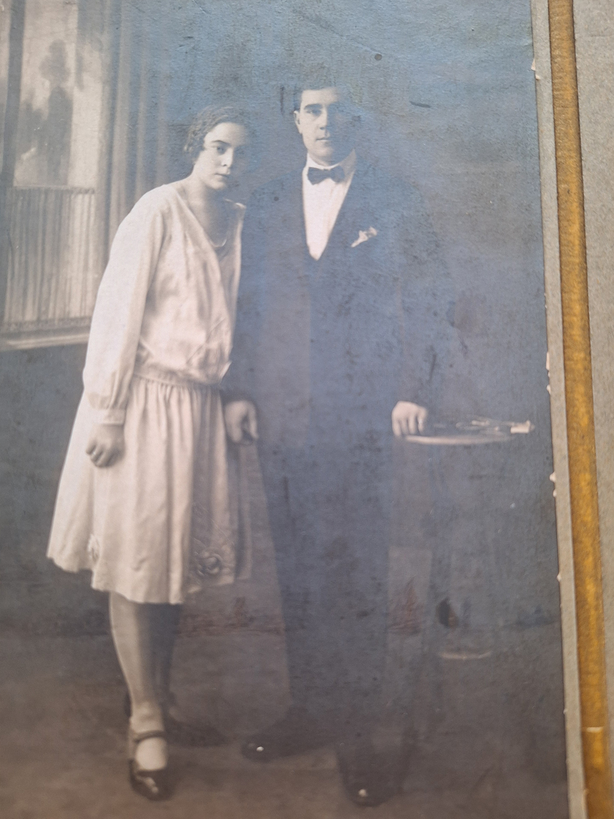 Свадебное фото моих бабушки и деда. Ей 19, ему 31