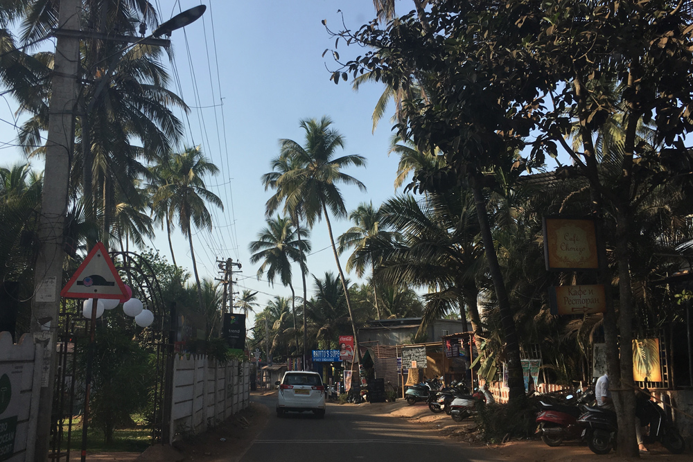 Типичная улица в прибрежном поселке Гоа