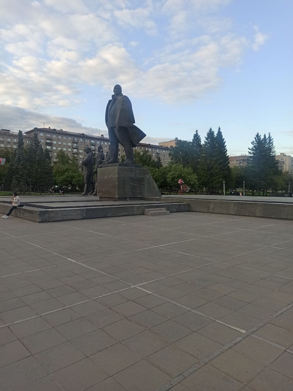 Новосибирский Ленин