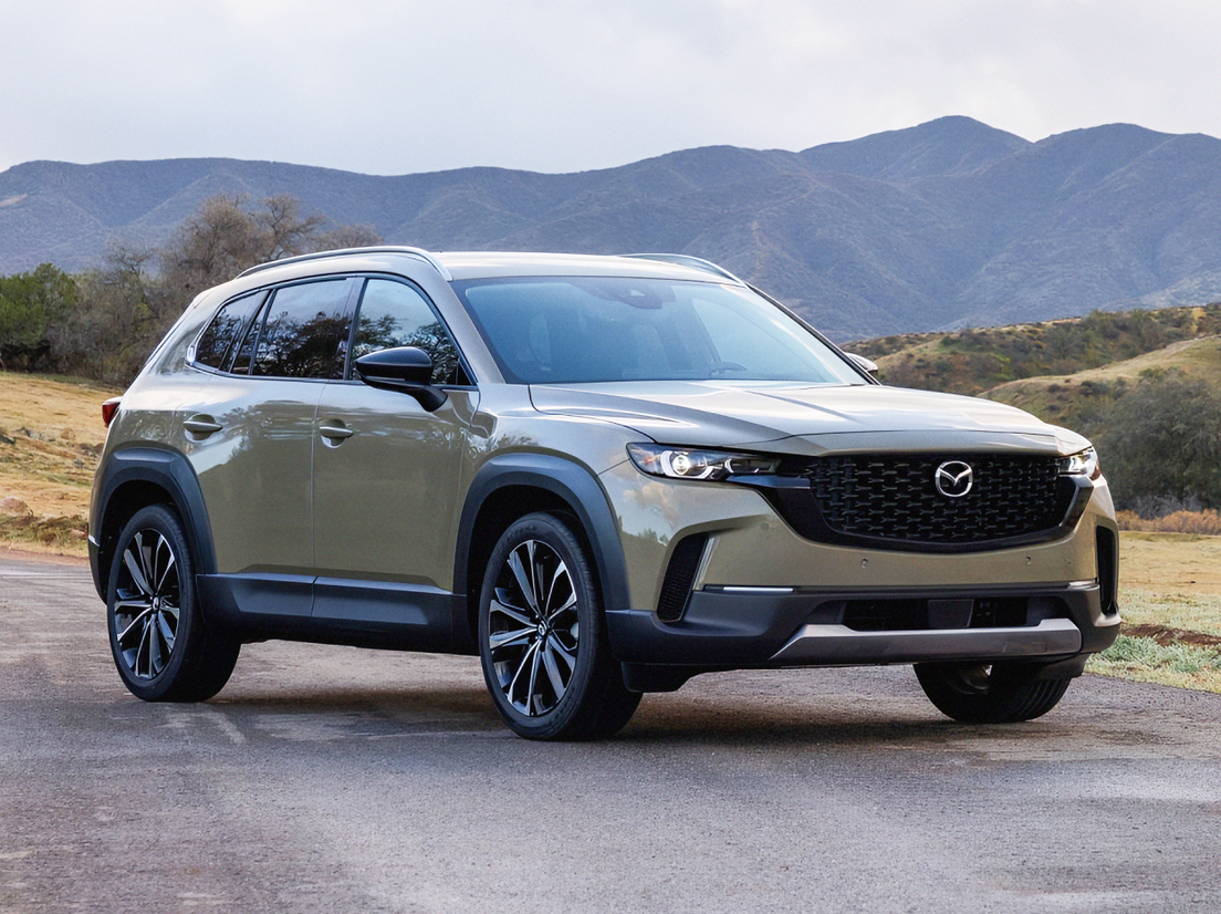 Фото: Кроссовер Mazda CX-50