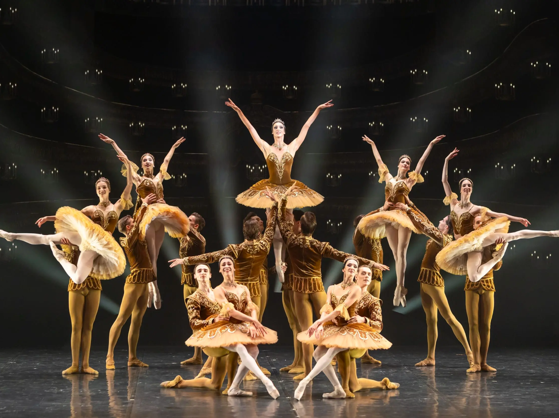 Балет, спектакль «Красная Жизель»