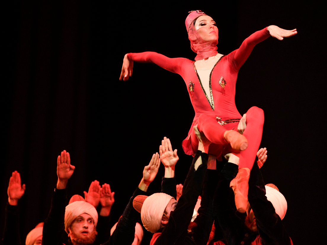 Балет «Легенда о любви», фото