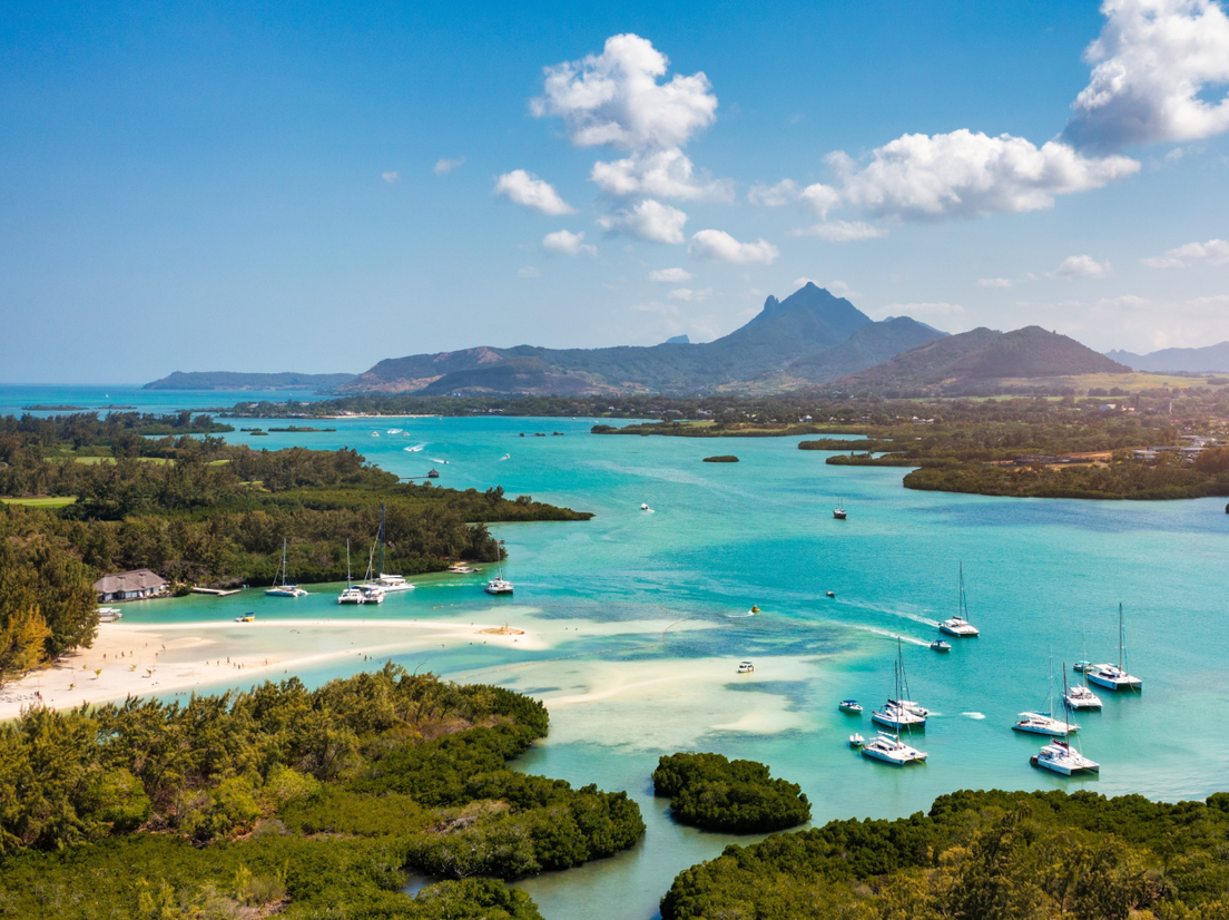 Остров Иль-о-Серф фото