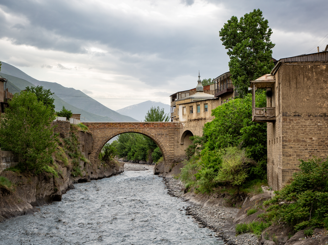Арочный мост Идриса, фото