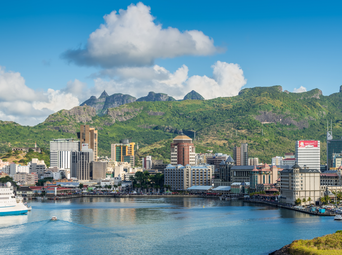 Город Порт-Луи фото