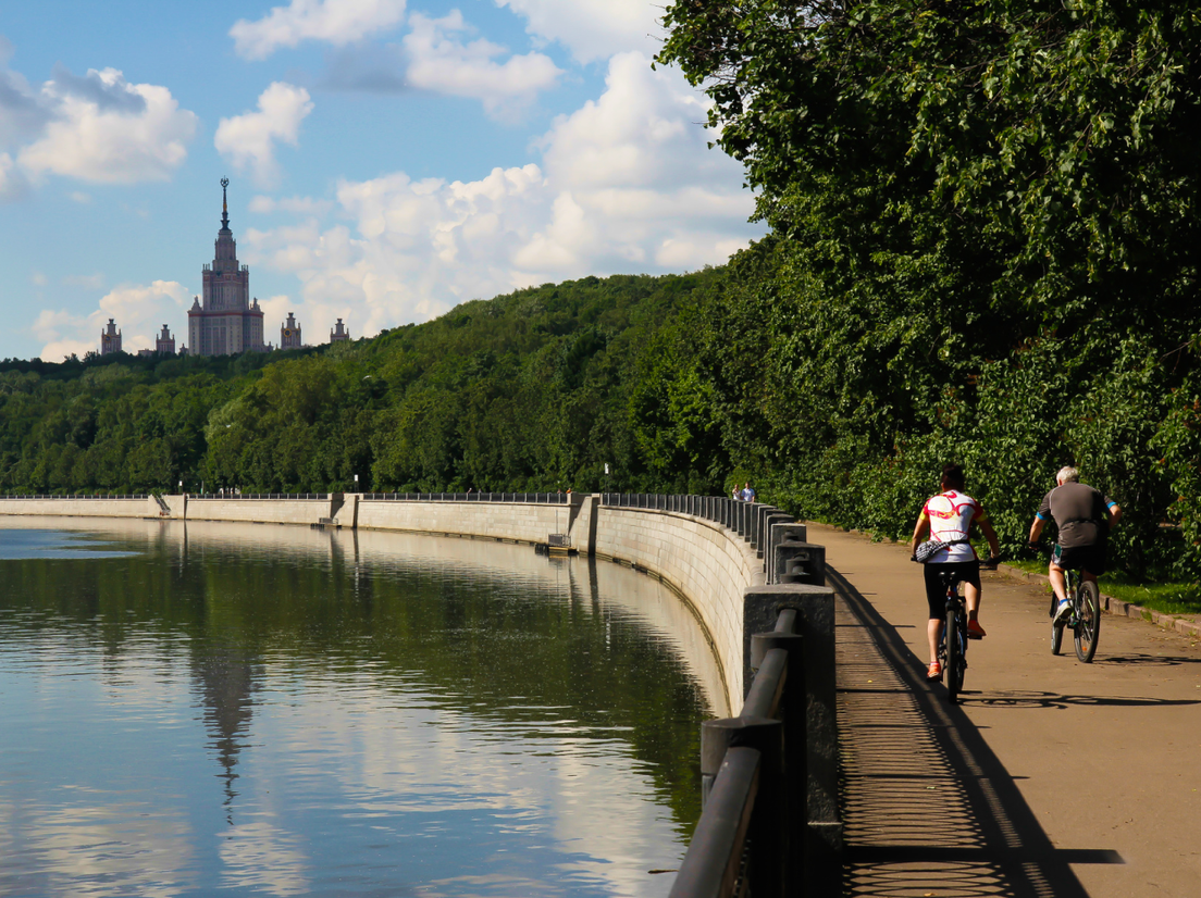 Что делать в Москве на майские праздники: велопрогулка по набережным Москвы-реки