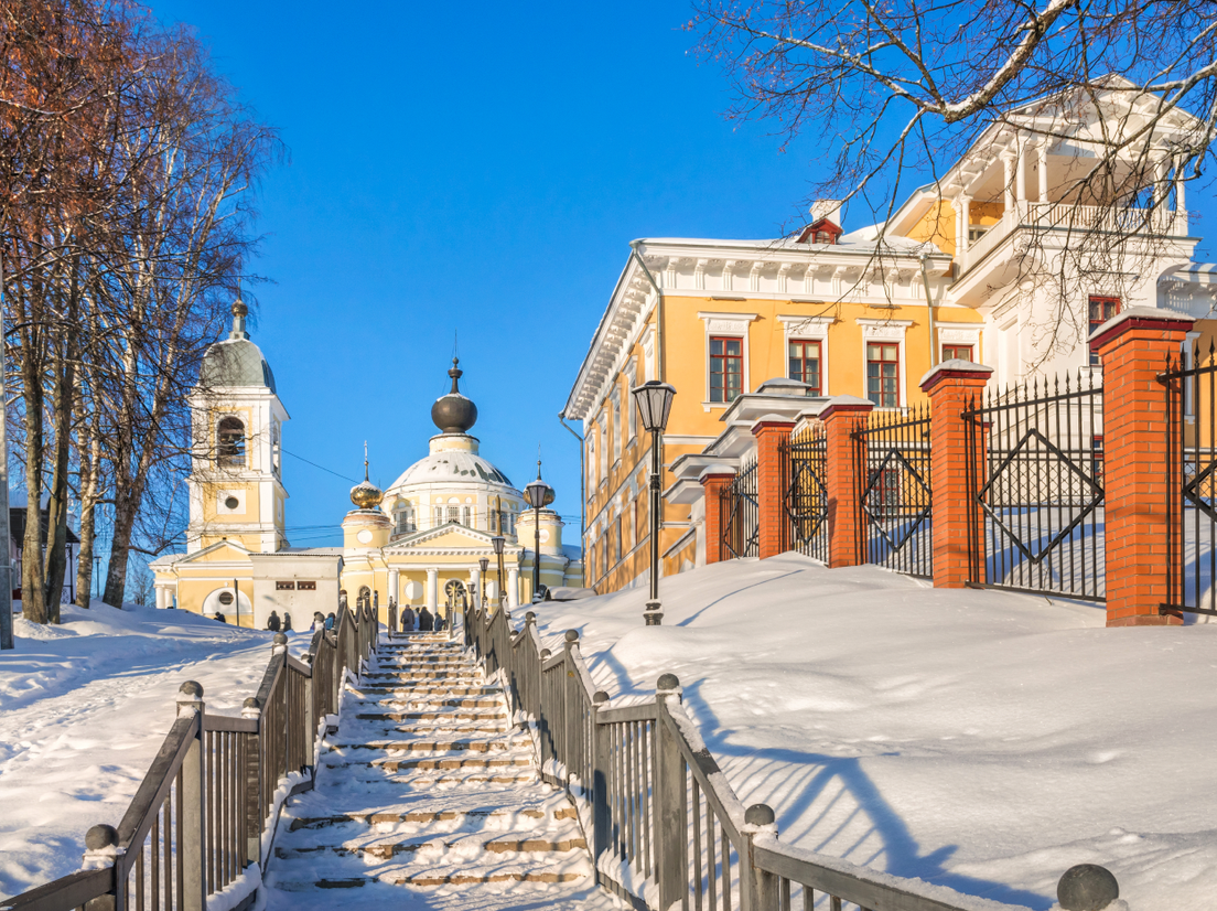 Улица в городе Мышкине