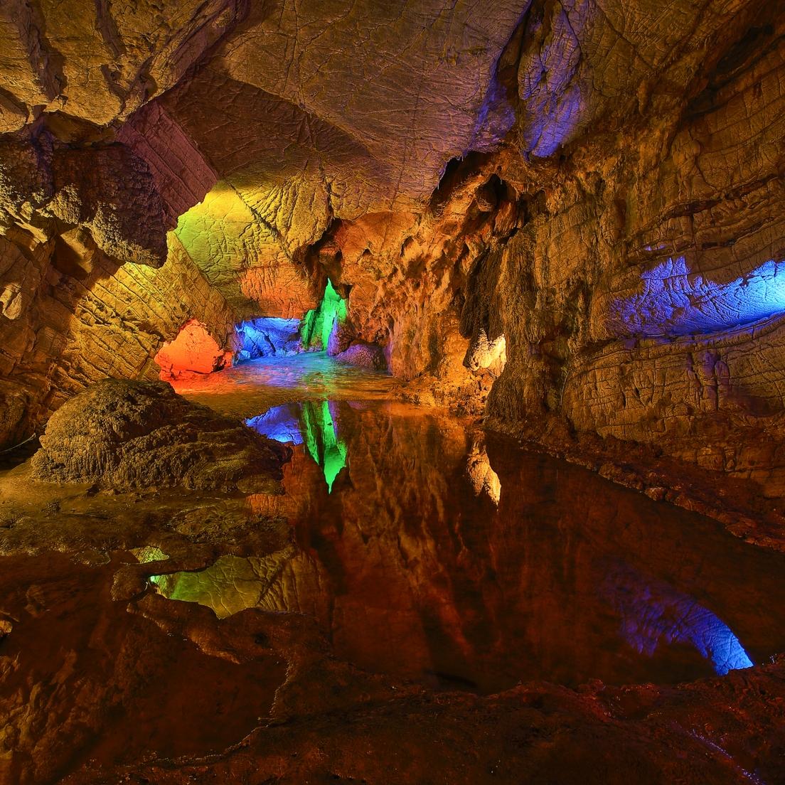 Подземный зал Воронцовских пещер фото