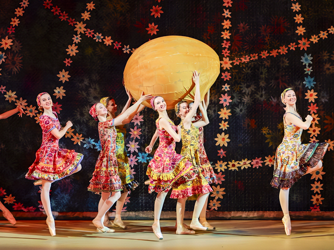 Балет «Светлый ручей», фото