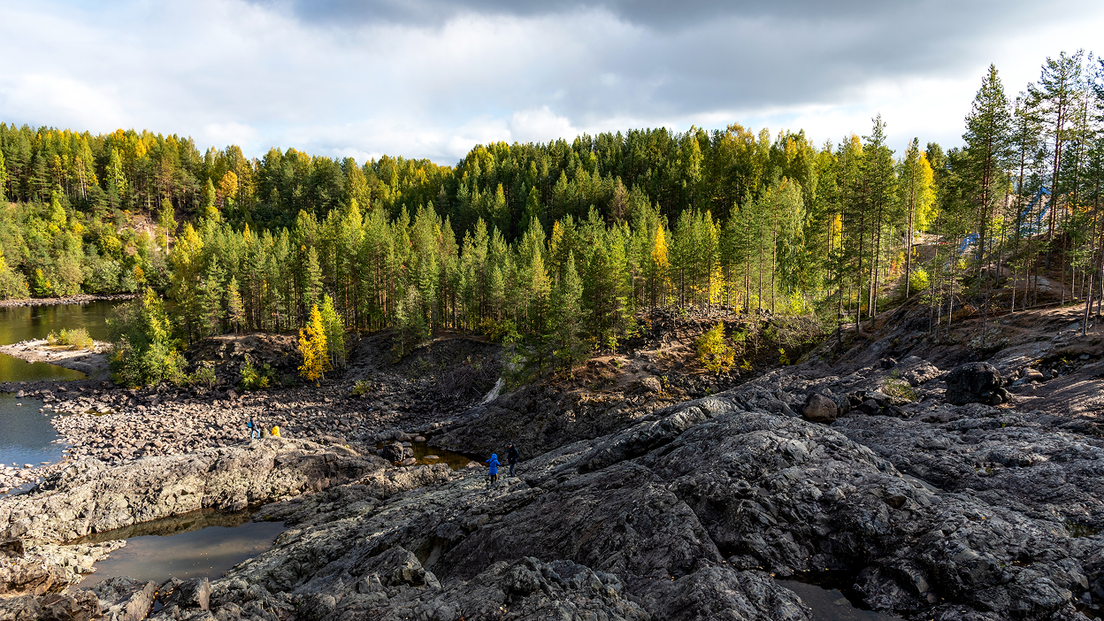 Кратер древнего вулкана Гирвас, фото