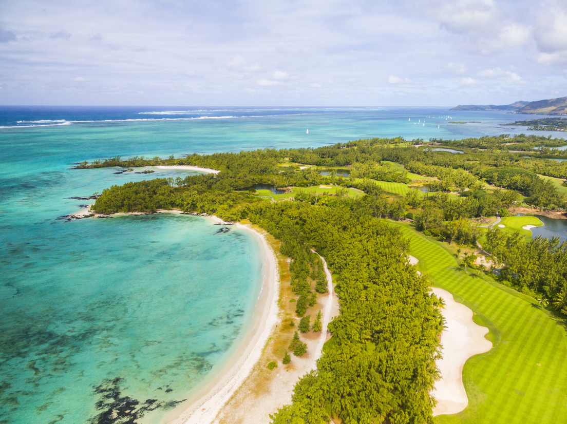 Поле для гольфа на Иль-о-Серф фото