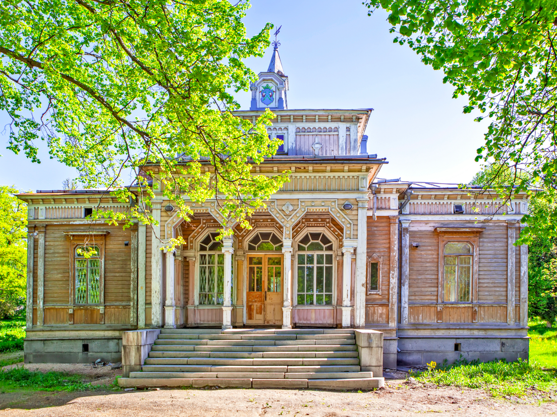 Деревянная ратуша в Сортавале, фото