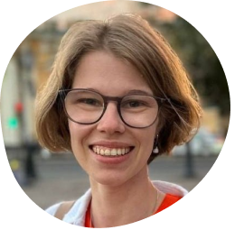 Оля Минеева